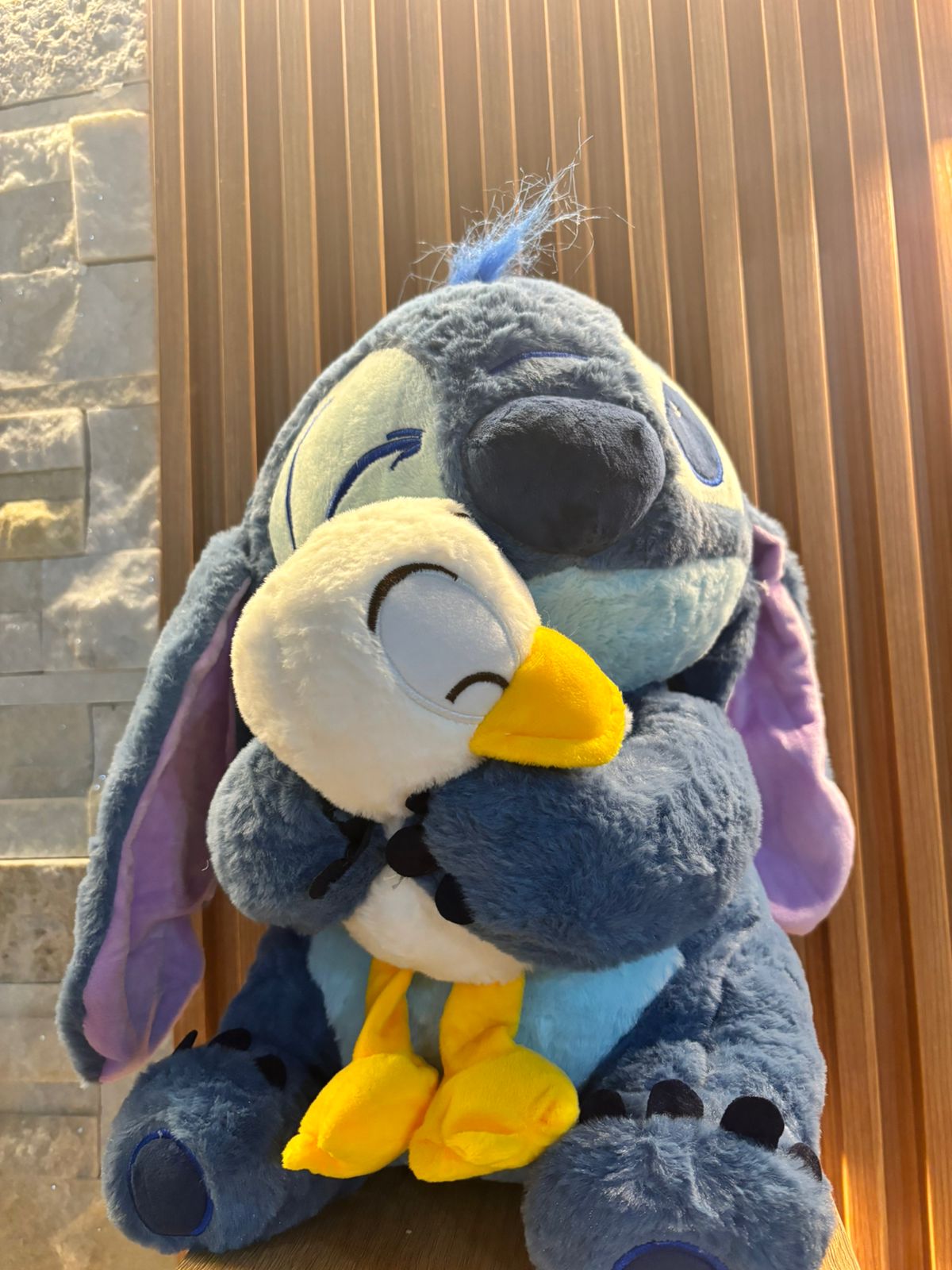 STITCH CON PATITO DE 40CM