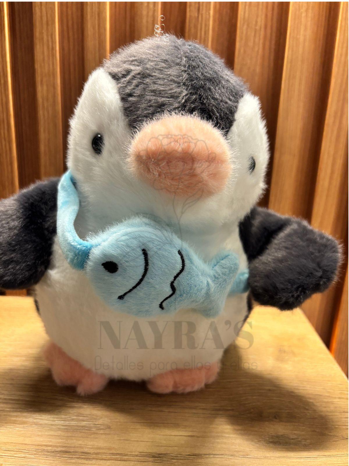 PINGÜINO CON PESCADO