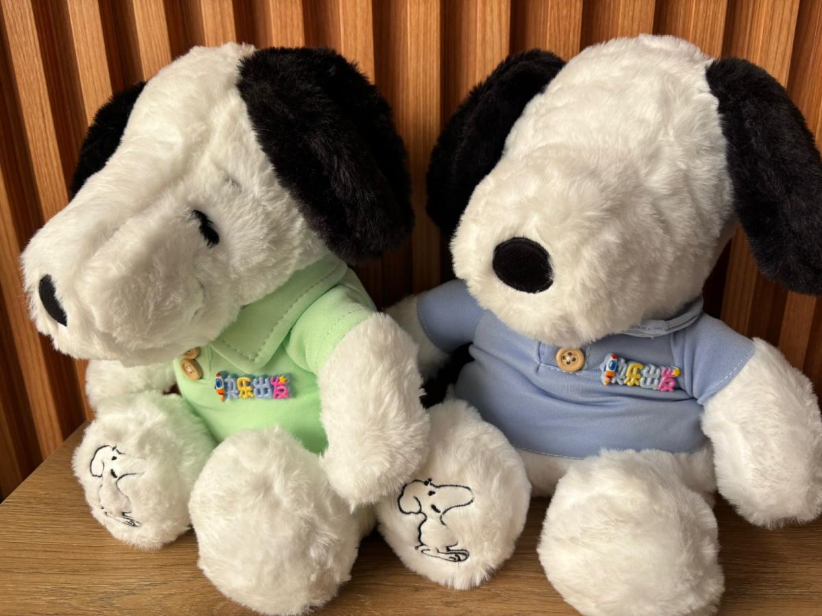 SNOOPY CON CAMISA